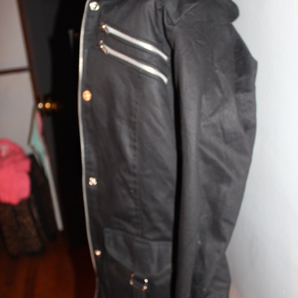 Black jacket - Picture 5 of 5